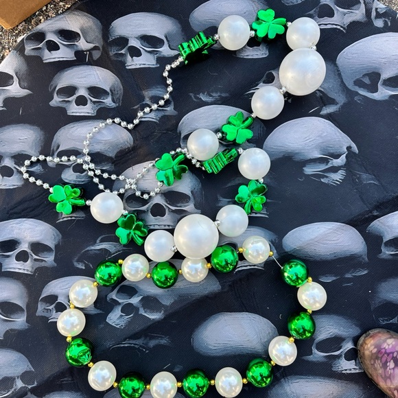 3 gigantic NOLA necklaces St Paddy’s parade costume jewelry ☘️ - Picture 3 of 3